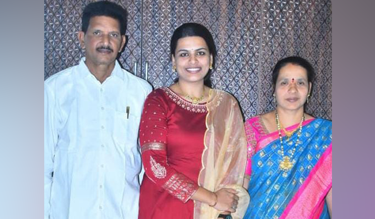 Telangana: Head constable’s daughter cracks Civils