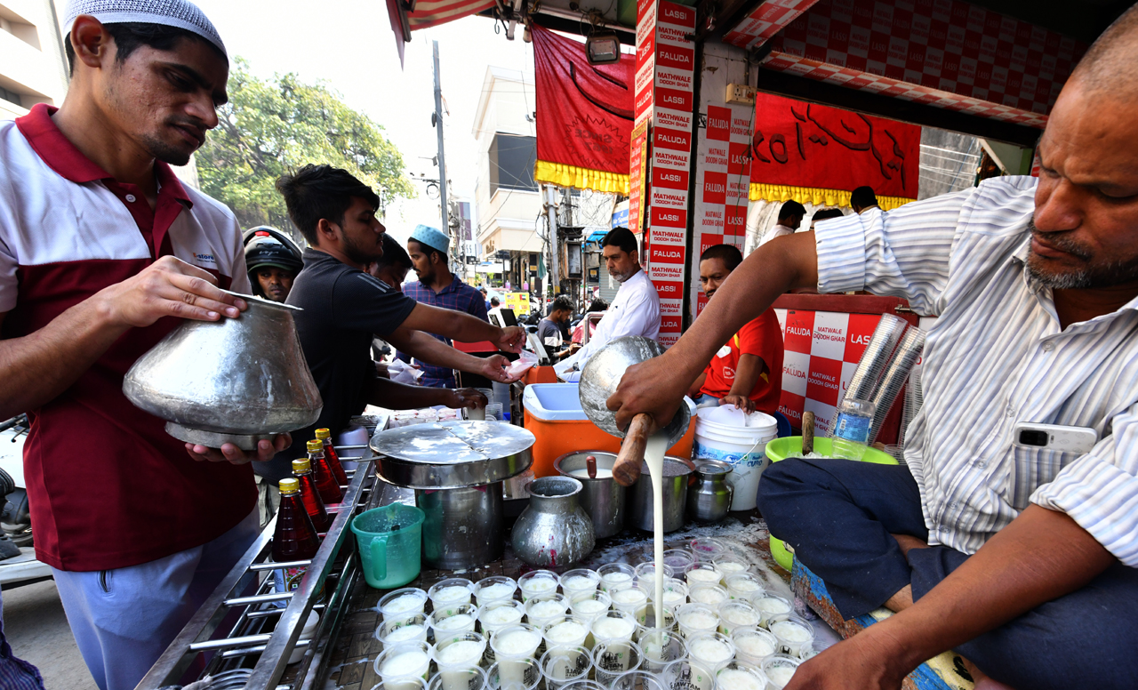 Beating the heat in style, Hyderabadi way