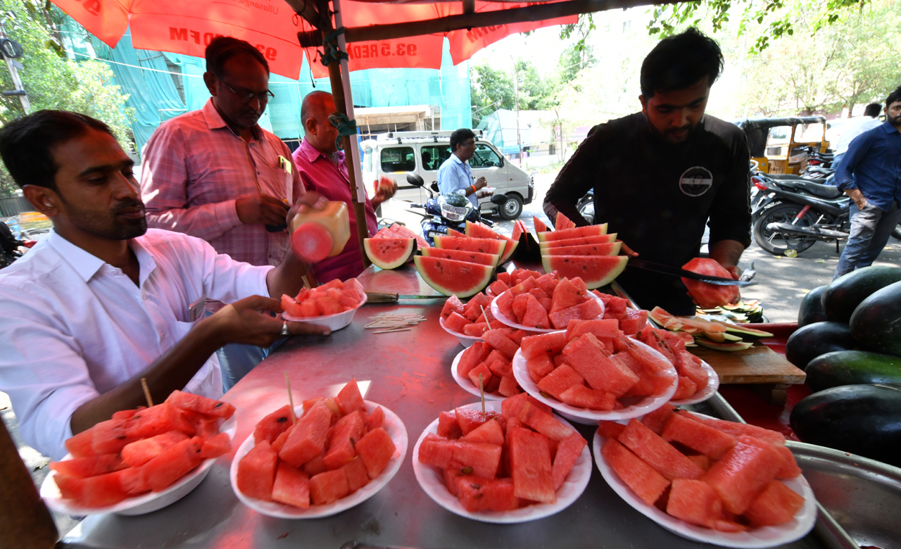 Beating the heat in style, Hyderabadi way