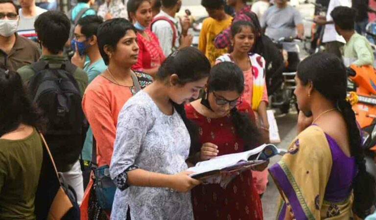 Evening colleges make a comeback