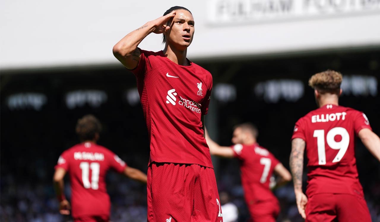 Liverpool misses chances to regain Premier League lead