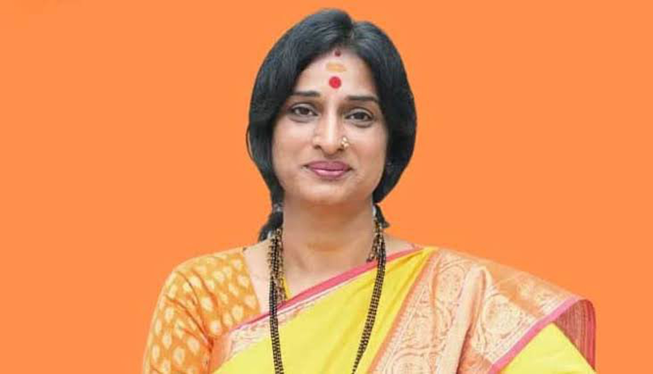 Watch: Woman cop suspended for hugging Hyderabad BJP LS candidate Madhavi Latha