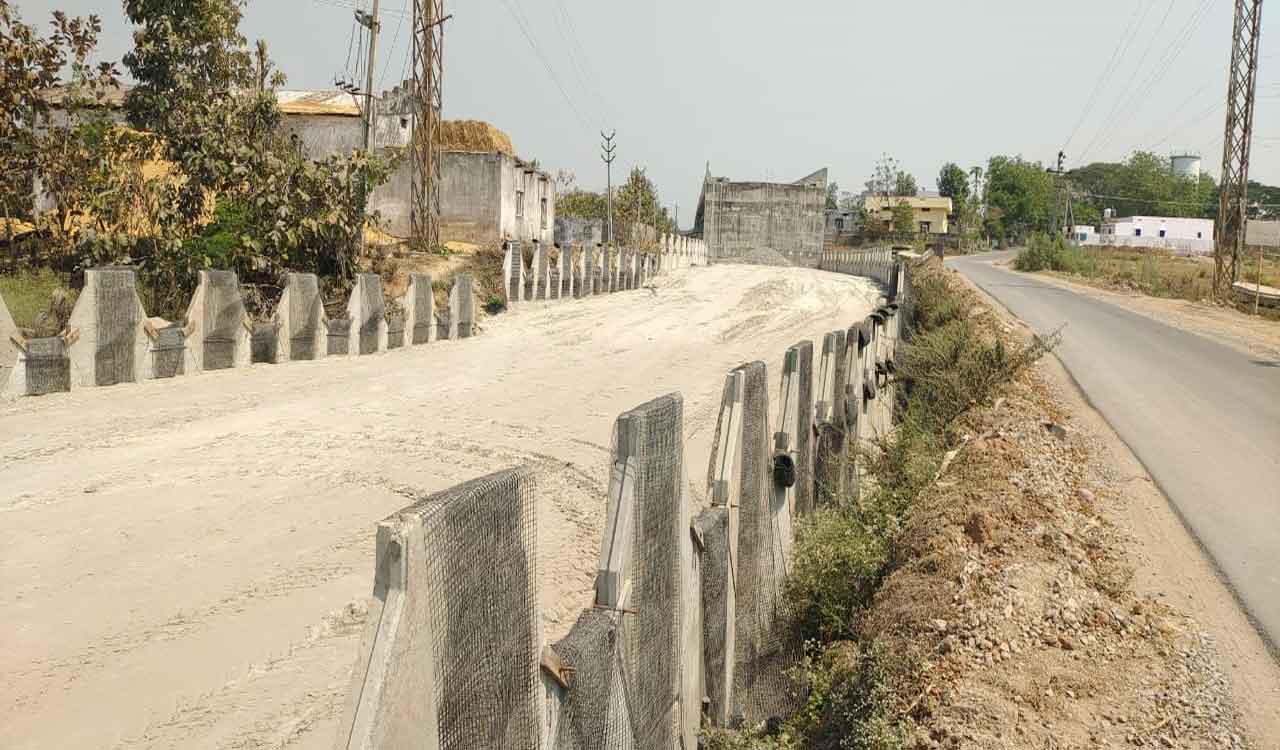 Mancherial: Work on Kyathanpalli RoB dragging on for a decade