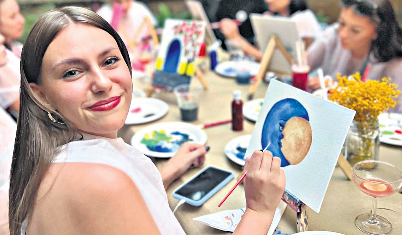 An array of art workshops in Hyderabad