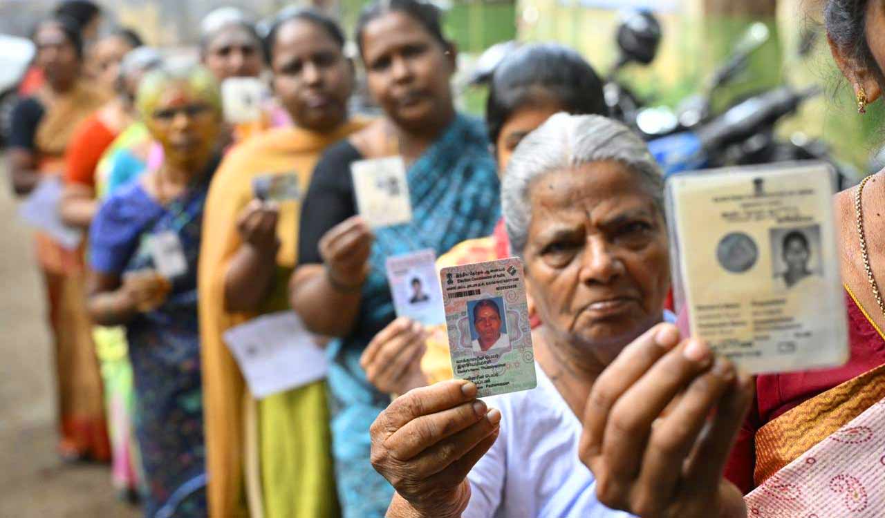 Tamil Nadu begins voting for 39 Lok Sabha seats
