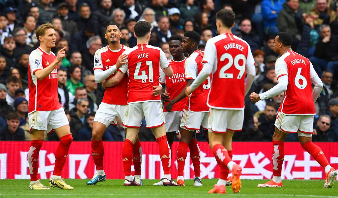 Premier League: Arsenal, Man City Victories Keep Title Race Tight ...