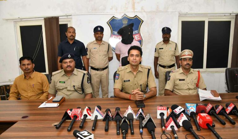 Sircilla police busts cyberfraud gang, arrests two people