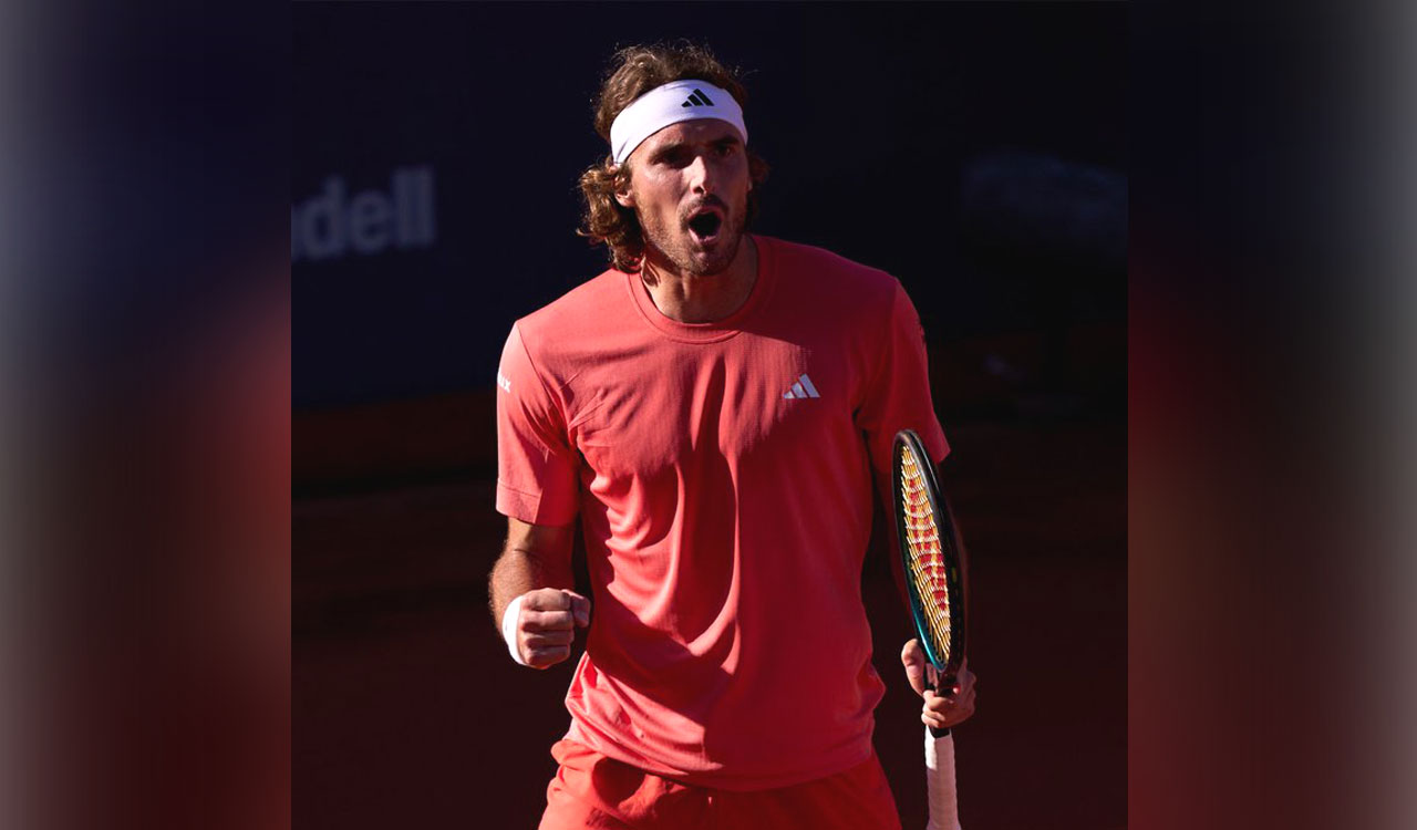 Stefanos Tsitsipas survives scare, advances to Barcelona Open semifinals