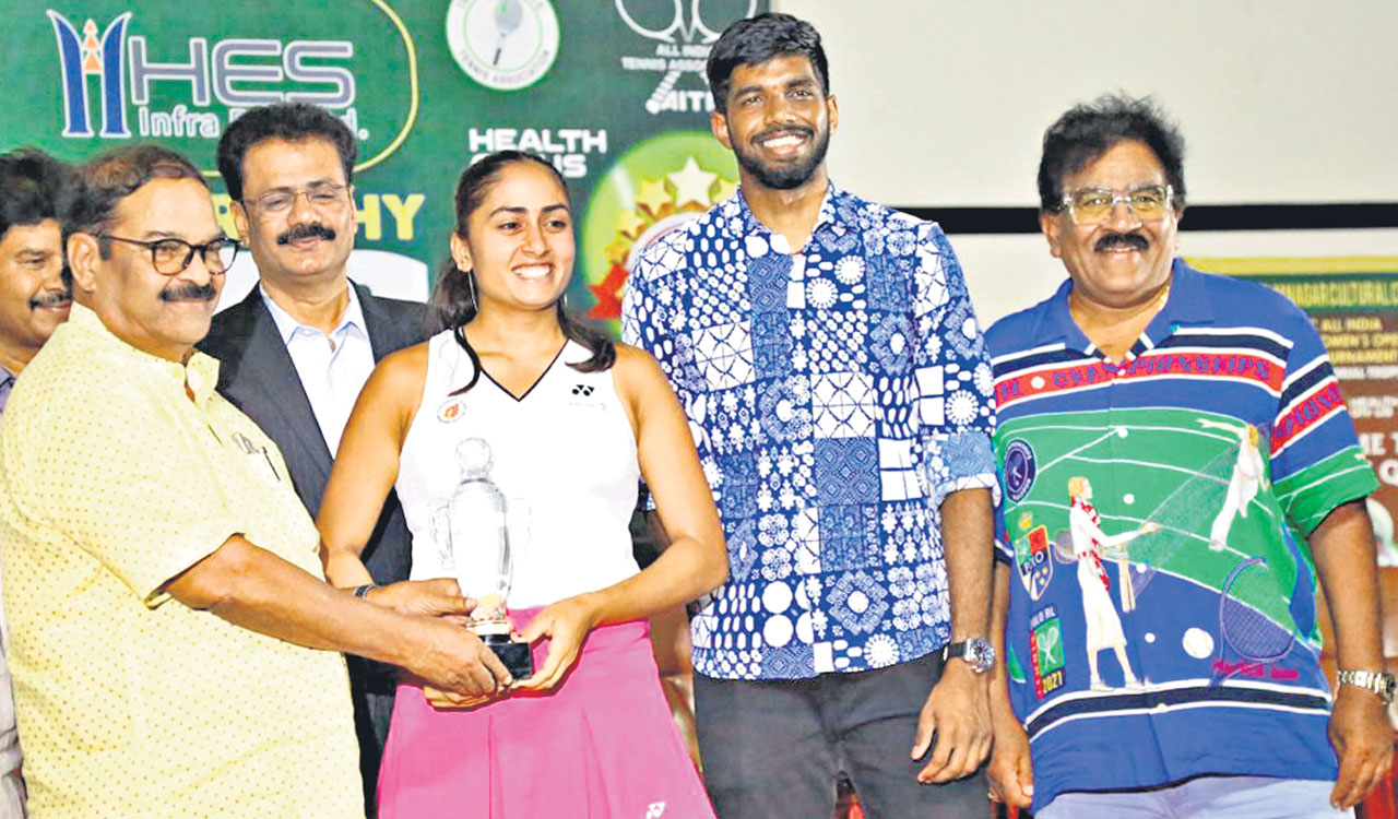 Twin titles for Akanksha in FNCC Women’s 5 LAC Prize Money Tennis Tournament