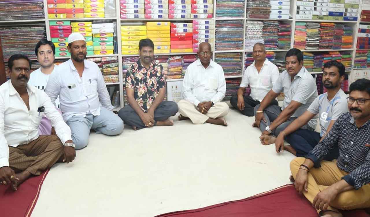 Kothagudem traders’ launch campaign to local businesses yields good results
