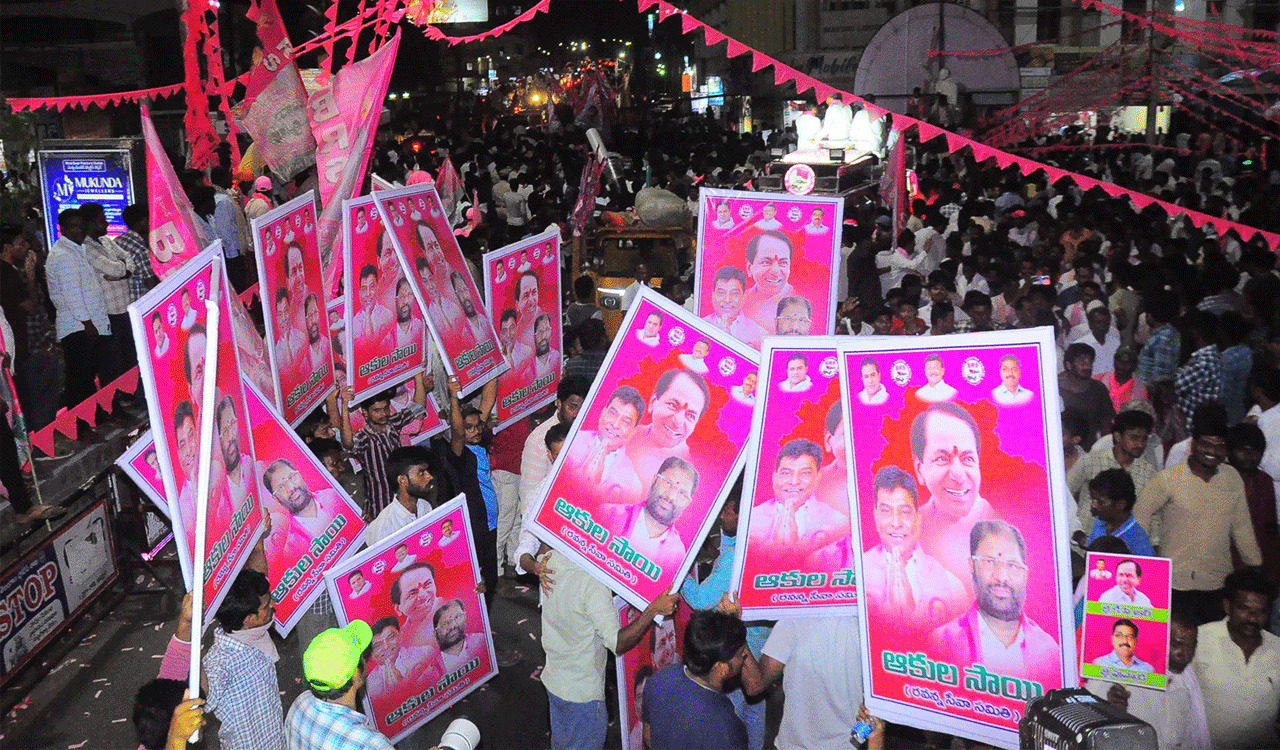 Khammam Turns Pink For Rally Telangana Today khammam-turns-pink-for-rally-telangana-today