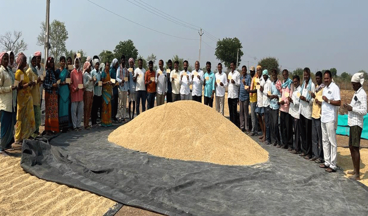 Siddipet farmers continue postcard campaign