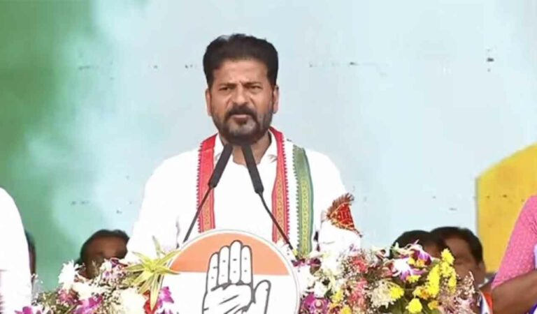 Revanth asks ECI to book cases against Navneet Rana