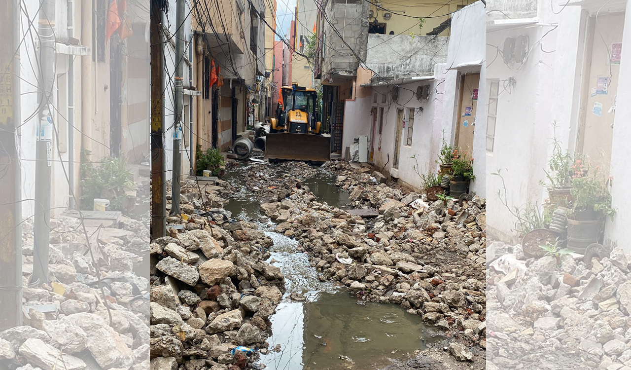 Hyderabad: Civic bodies face netizens’ ire over bad road in Ameerpet