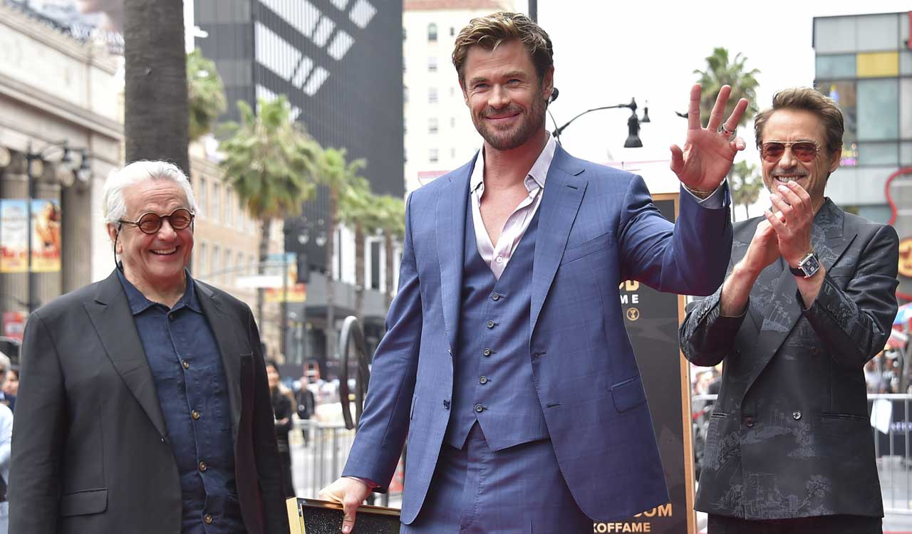Chris Hemsworth receives Hollywood Walk of Fame star