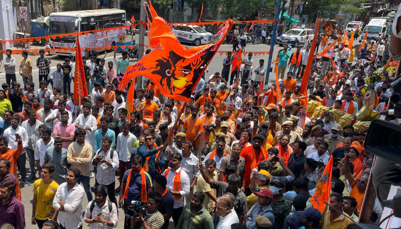 Hanuman flag removal row: Hindu activists protest ‘torture’ by ...