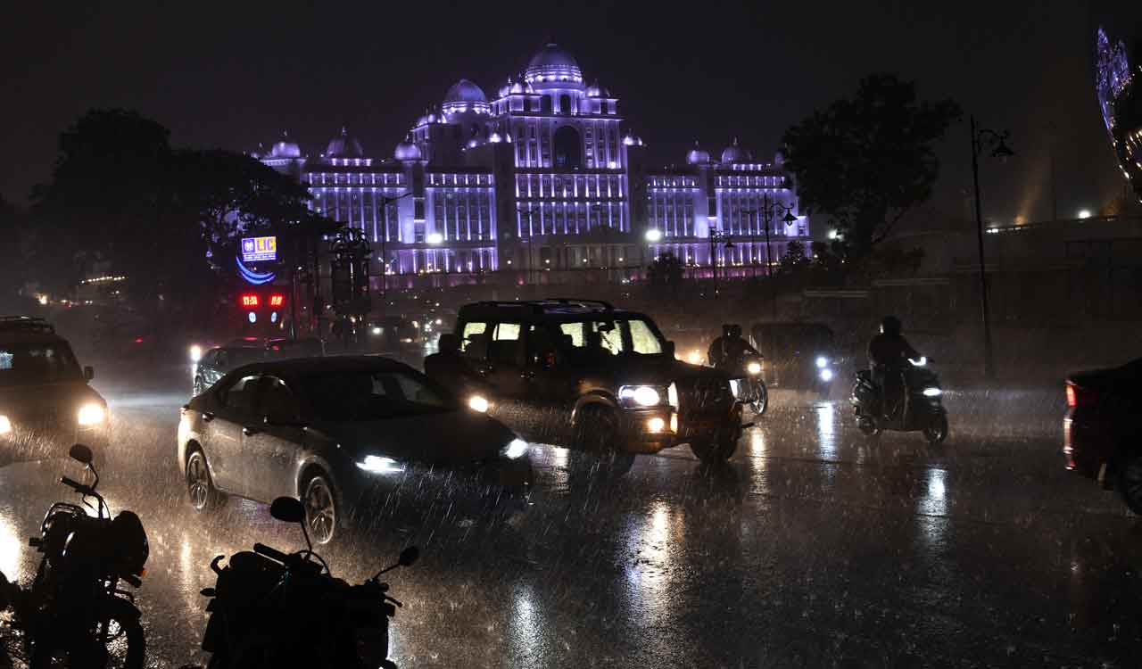 Hyderabad braces for heavy rainfall, GHMC issues alert