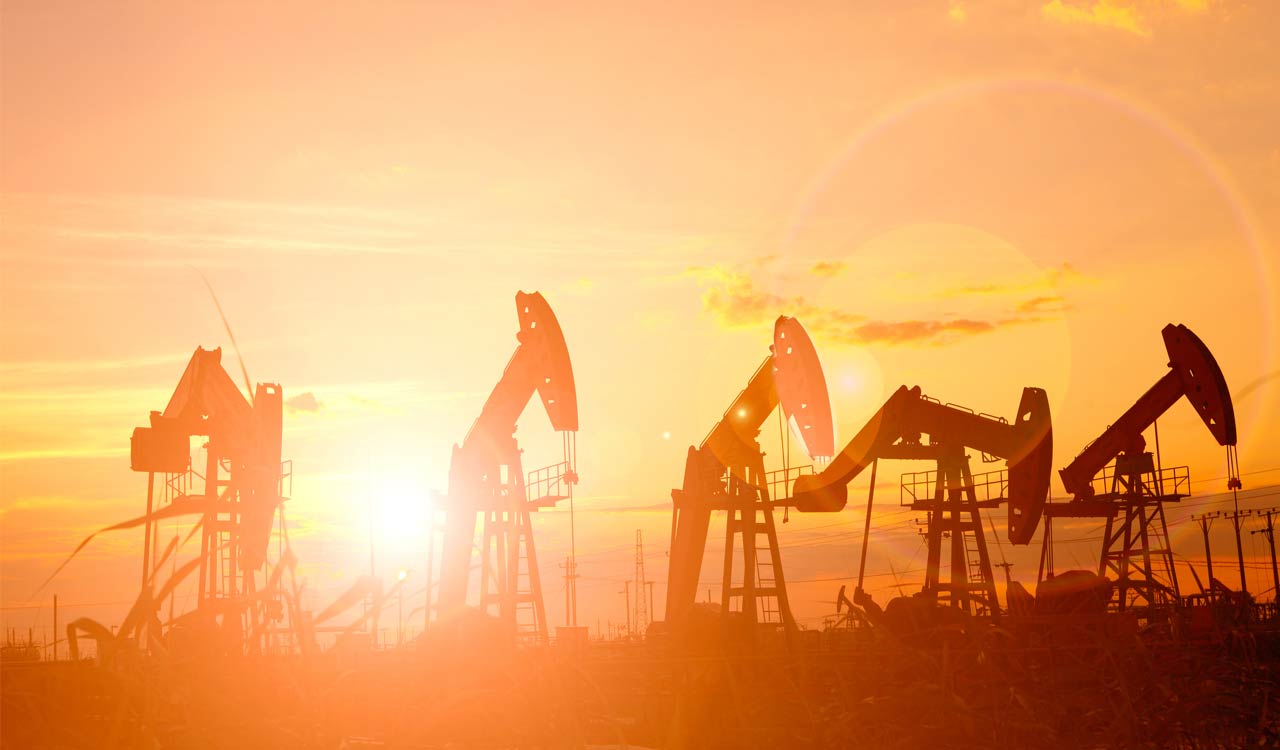 India to benefit from falling global oil prices amid geopolitical tensions