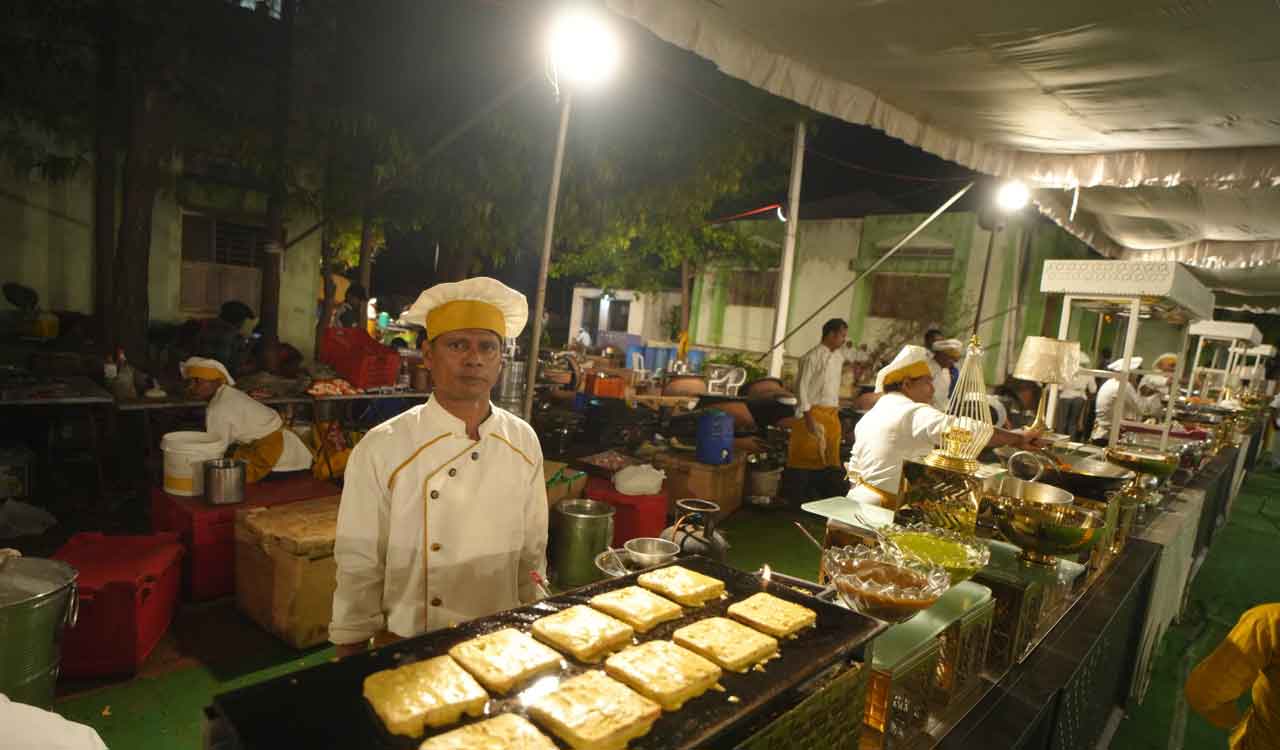 Jangaon Collector organises treat for polling staff
