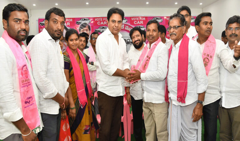 BSP activists join BRS in Sircilla