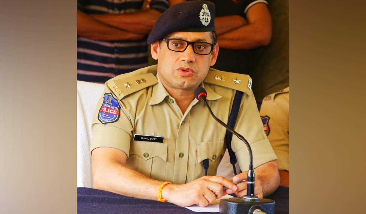 Khammam CP asks public to be wary of cyber criminals