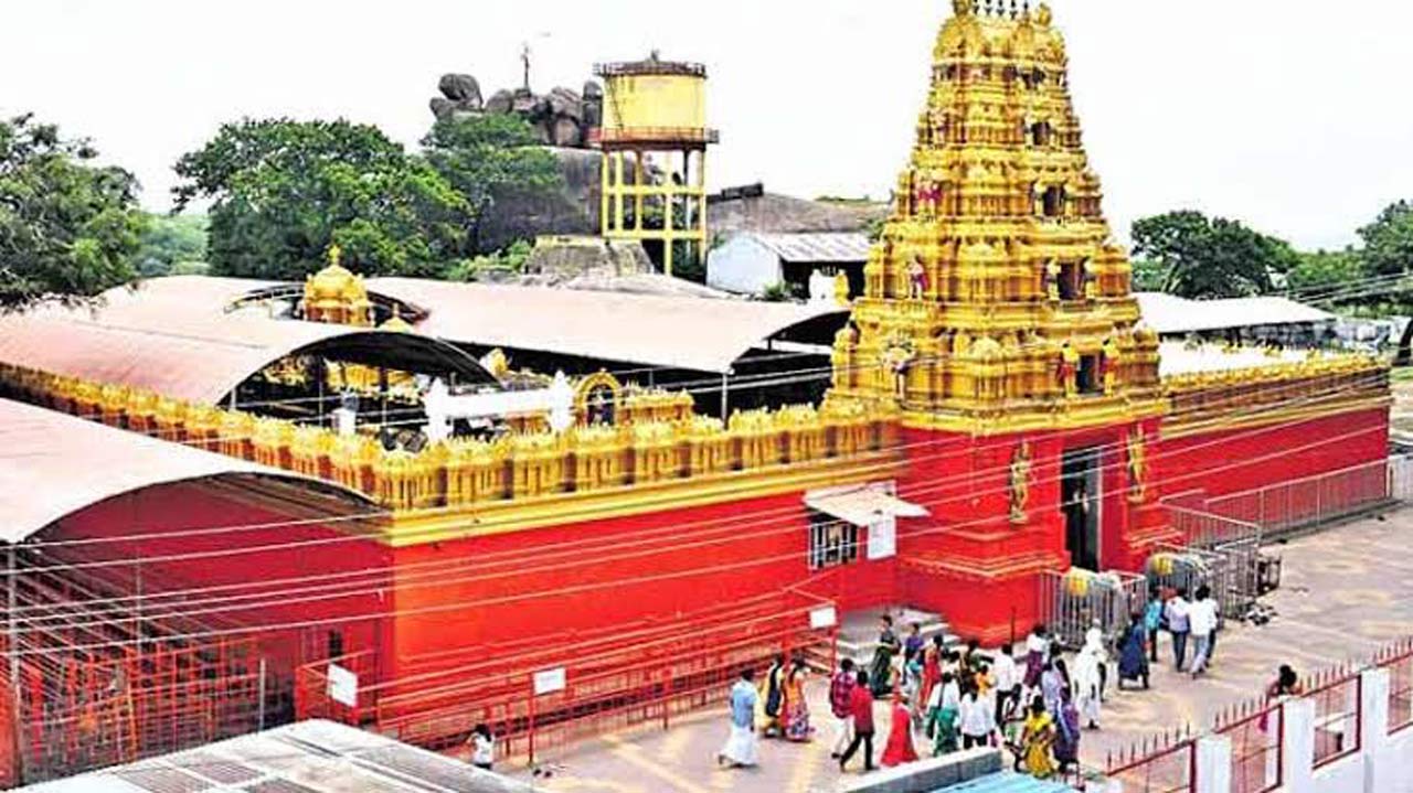Kondagattu shrine decked up for Pedda Hanuman Jayanthi