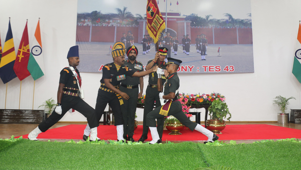 Award distribution ceremony of TES-43 Course conducted at MCEME