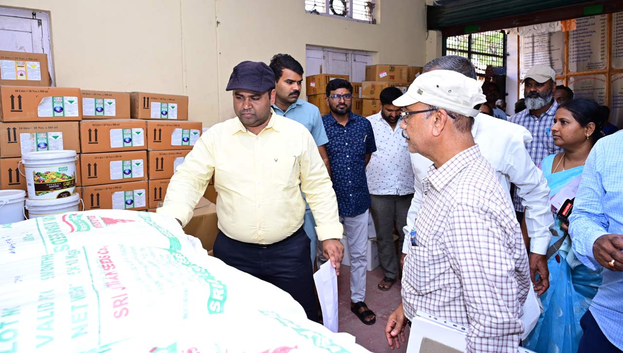 No shortage of seeds, fertilisers: Medak Collector