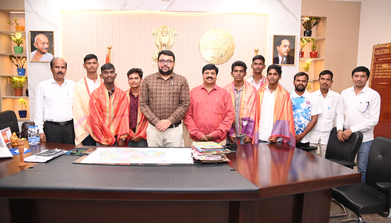 Meritorious students felicitated by Collector in Mancherial