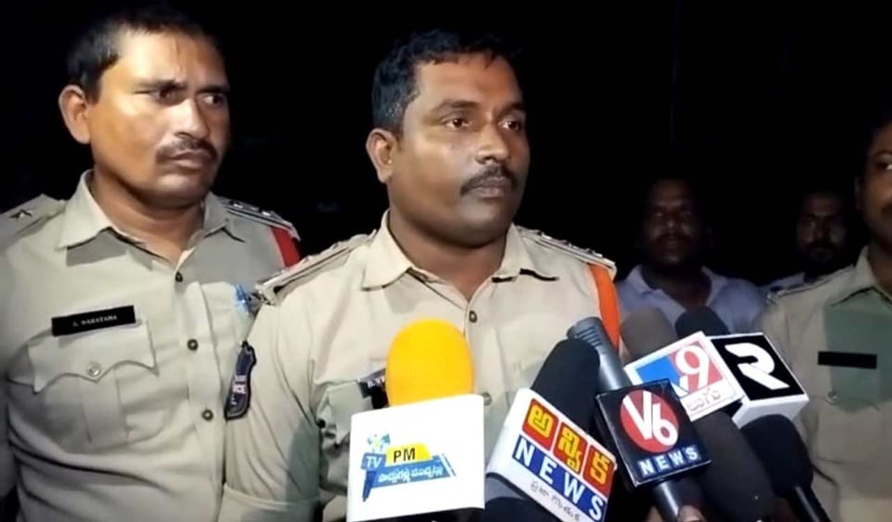 Medak police seize Rs 88.43 lakhs in car en route to Dubbak