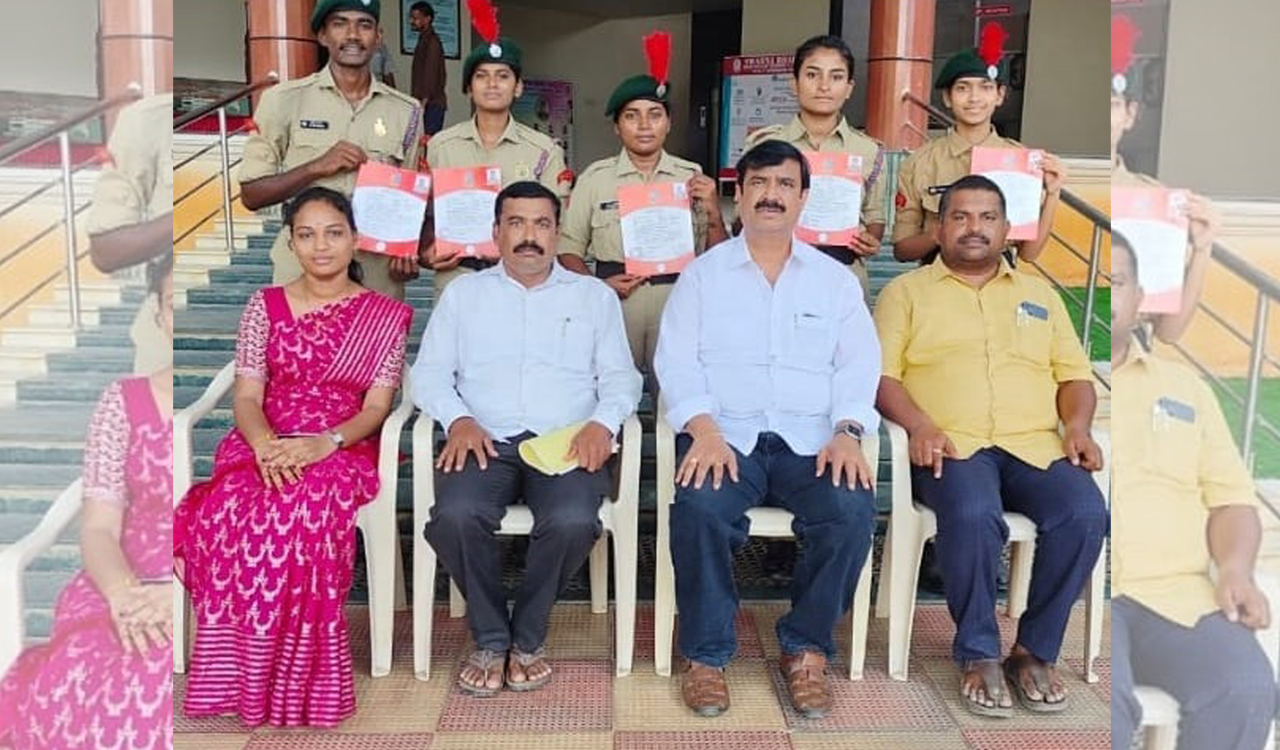 Khammam: 12 students of RJC Degree College get NCC ‘B’ Certificate