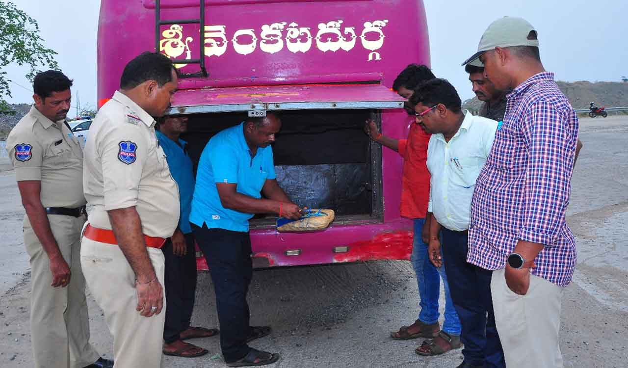 Police seize 1,035 kg of ganja worth Rs 2.58 crore in Kothagudem