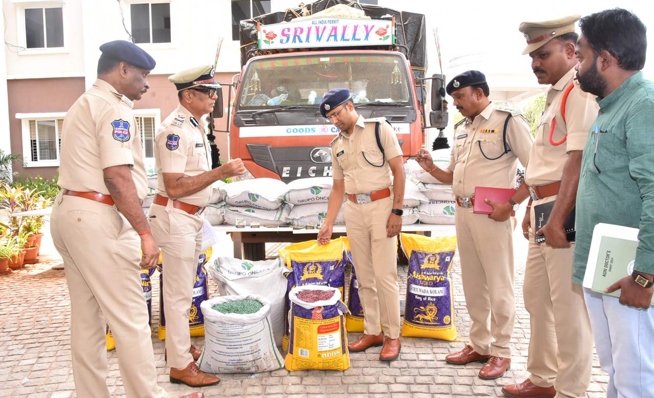 Ramagundam police seized Rs 16.50 lakh worth spurious cotton seeds