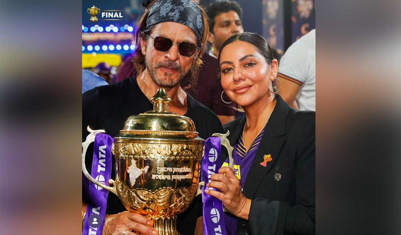 Shah Rukh Khan, Gauri celebrate with IPL trophy after KKR’s victory