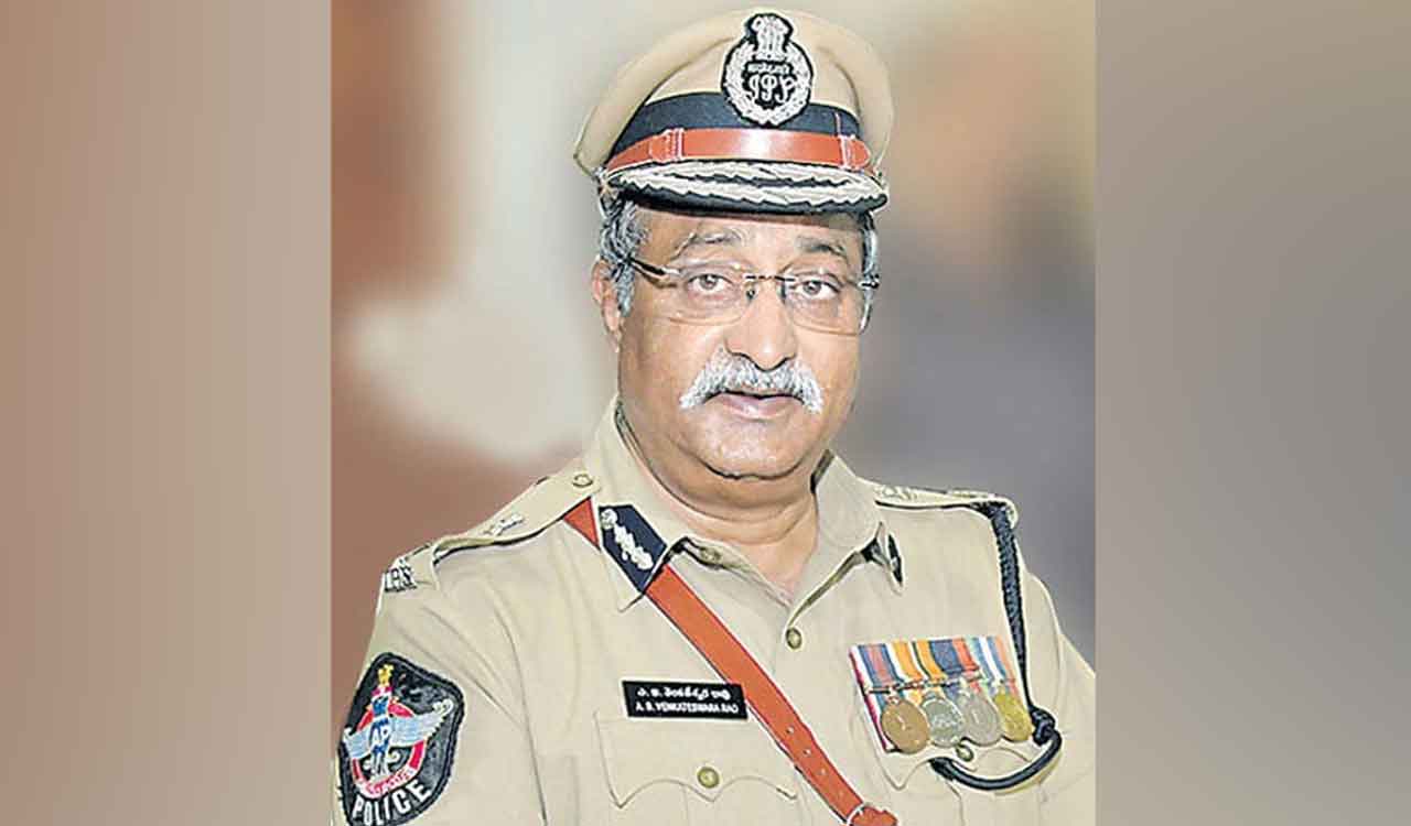 Suspended Andhra IPS officer reinstated on retirement day