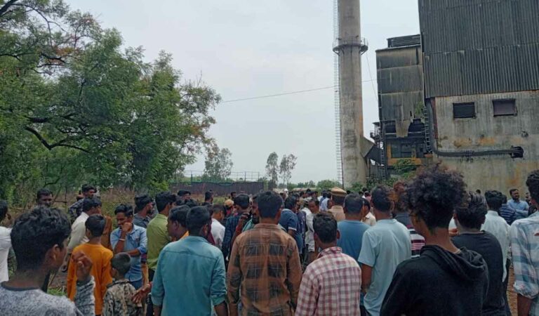 Trident Sugar company employees protest over delay in payment of wages