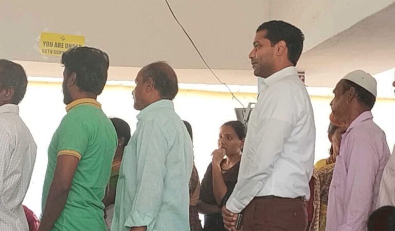 Peddapalli Collector stands in queue to vote
