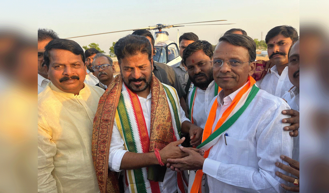 Former MLC Satyanarayana joins Congress