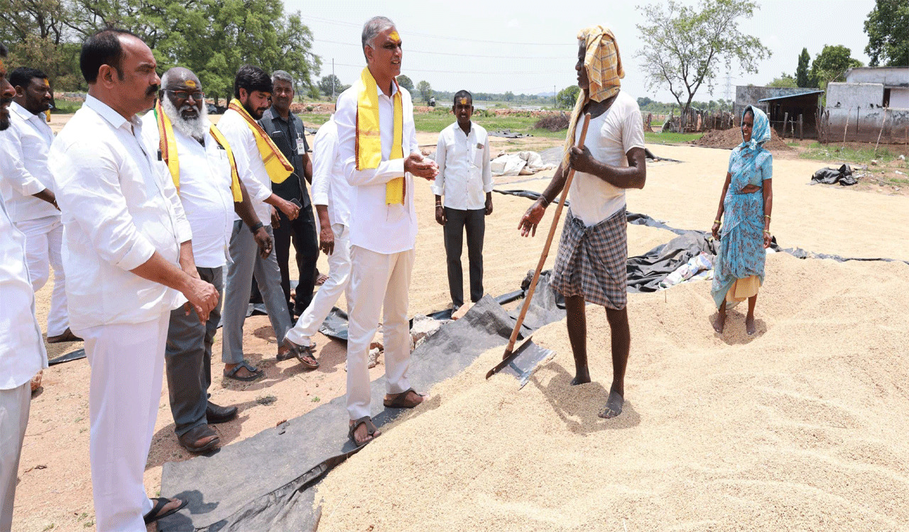 Rice mill owner unloads paddy after Harish raises issue