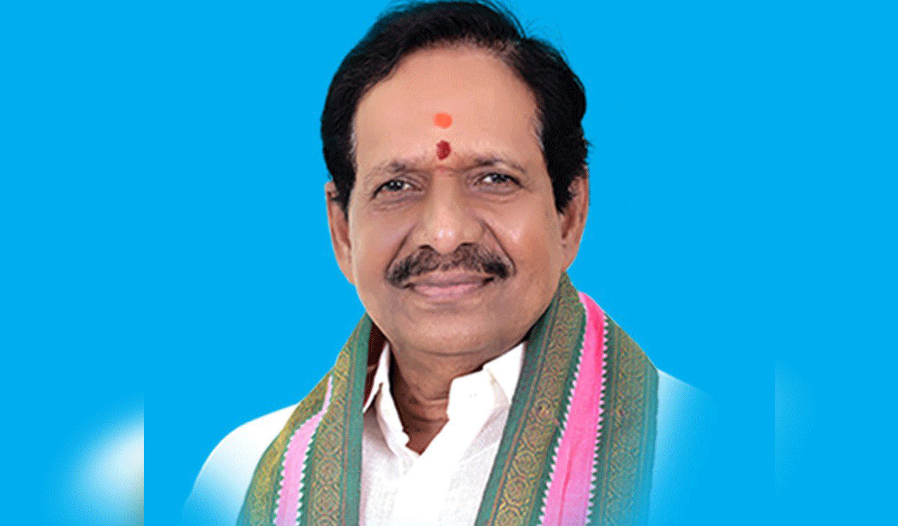 KCR, KTR condole demise of Seshagiri Rao