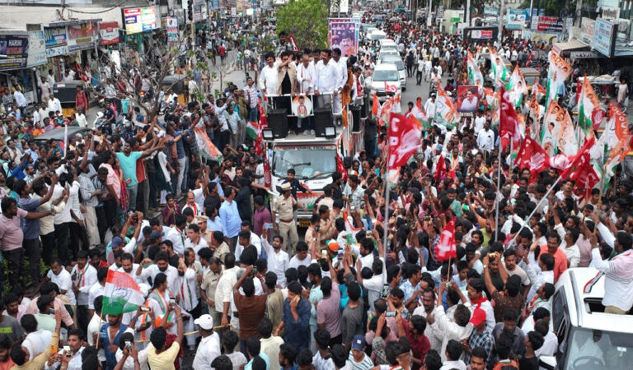 Family members of contesting candidates join election campaign in Khammam