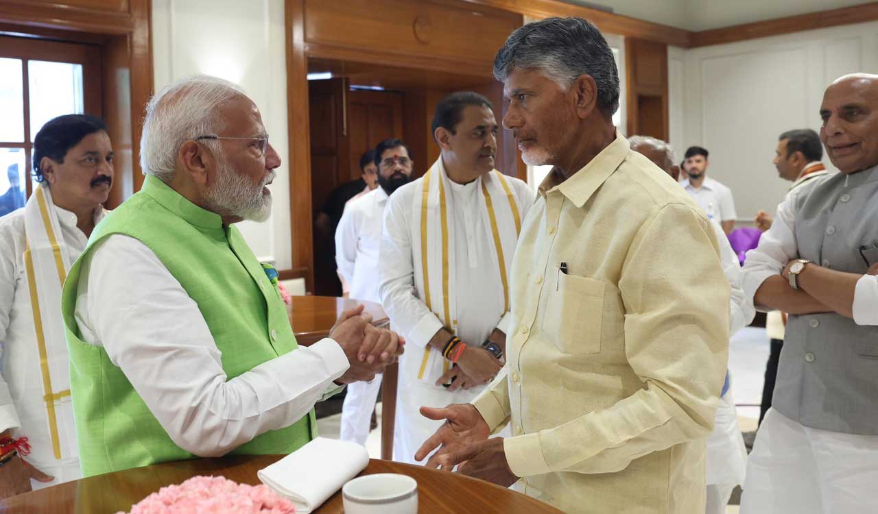Chandrababu Naidu congratulates Modi on third PM term