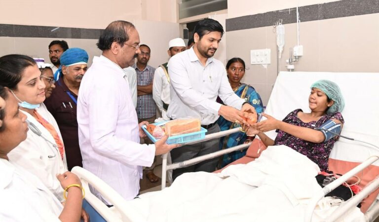Collector Venkatesh Dothre