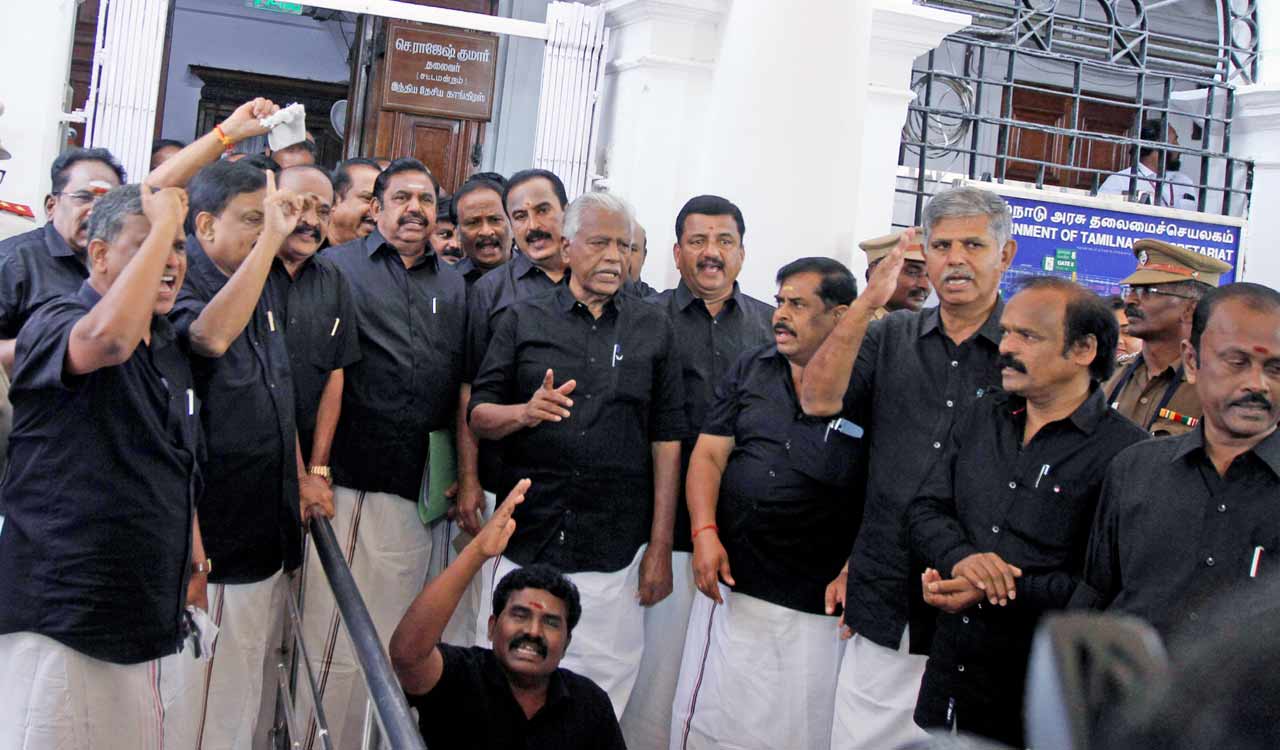 Kallakurichi hooch tragedy: AIADMK legislators, functionaries begin hunger strike