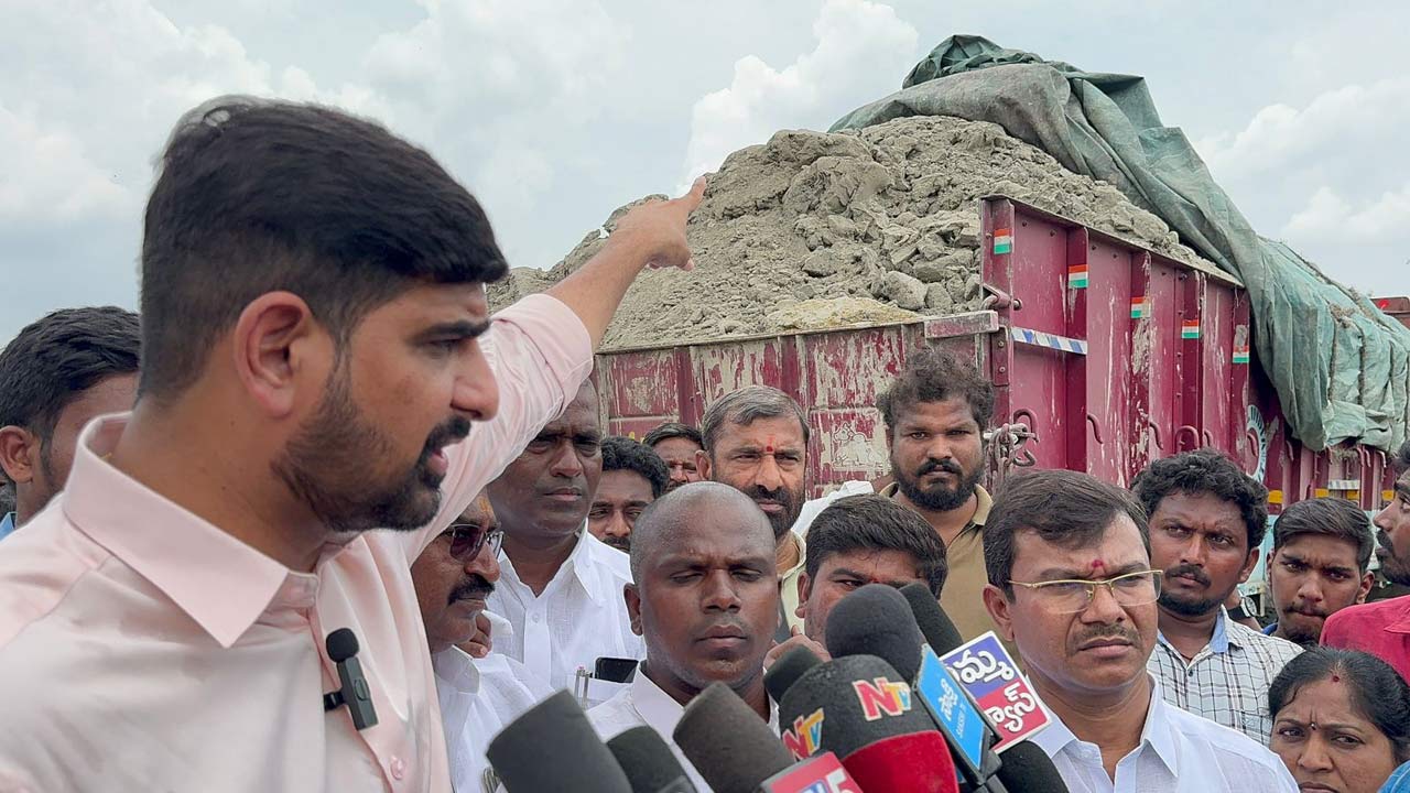 Kaushik Reddy says Ponnam illegally transporting ash from NTPC