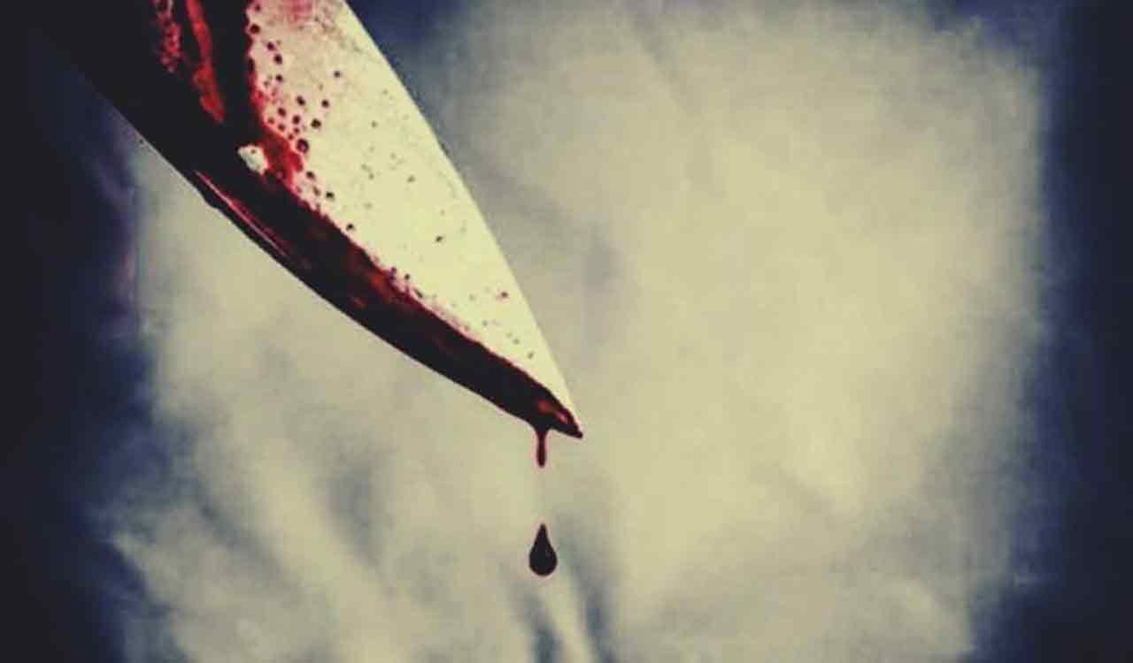 Youngster slits woman’s throat over repayment of loan in Nirmal