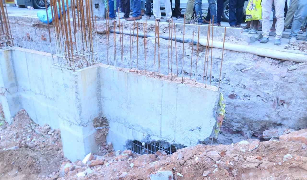 Municipal officials instructed to cancel building permission in Mancherial