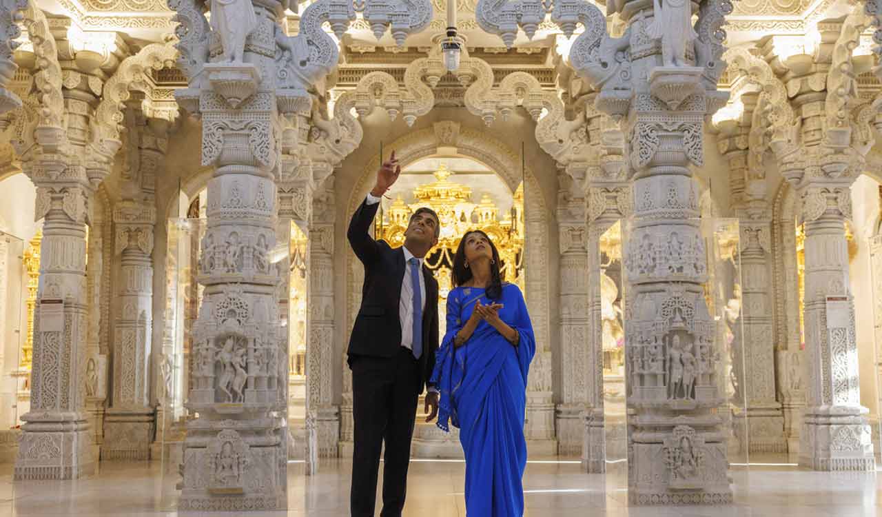 ‘My dharma guides me’: Rishi Sunak, wife Akshata Murty visit London temple on campaign trail
