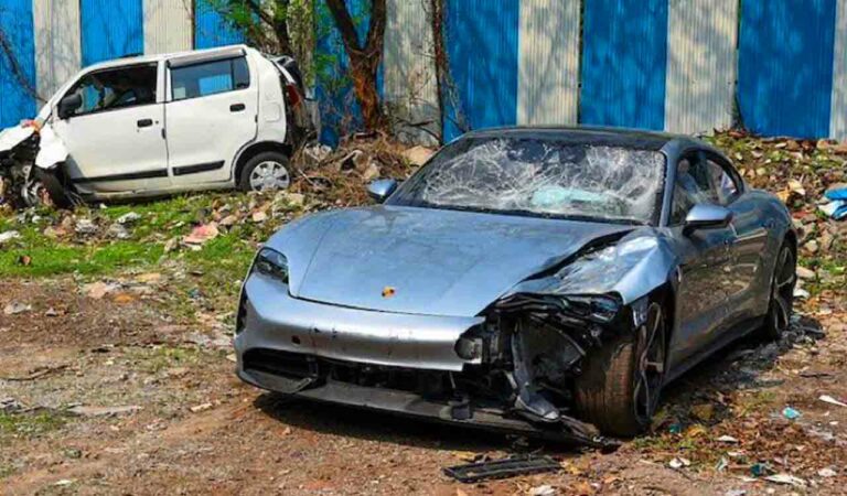 Pune car accident