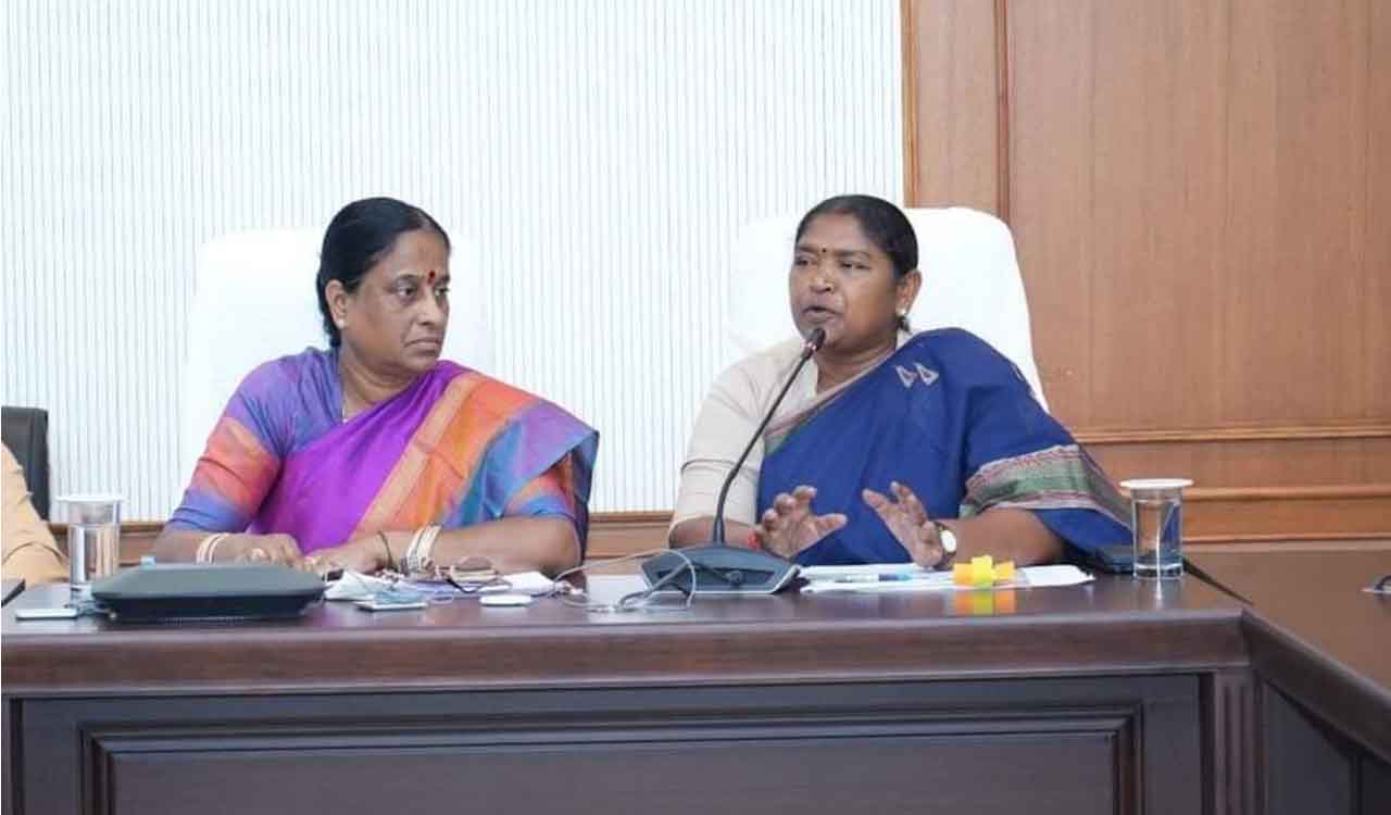 Save podu lands without affecting farmers, says Forest Minister